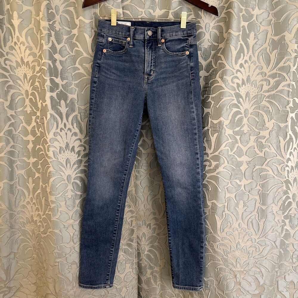 Gap Denim Size 00 R/24 True Skinny High Rise Women’s Jeans